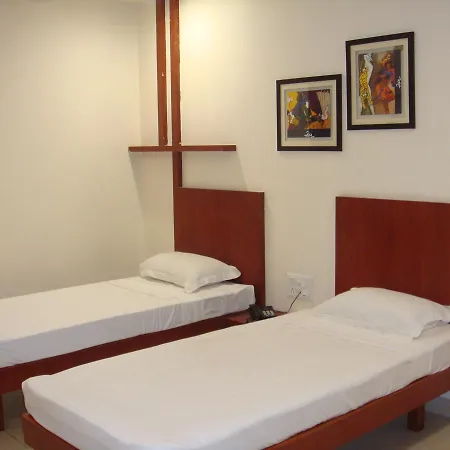 Shreshtha Hotel