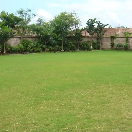 Shreshtha Hotel