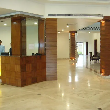 Hotel Shreshtha 3*